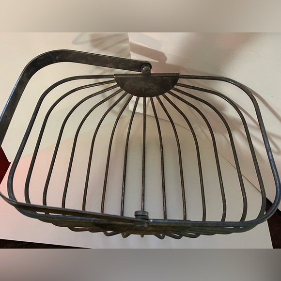 Vintage metal basket - Picture 5 of 9
